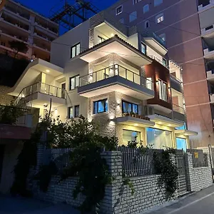 Idrizi , Sarandë Albanien